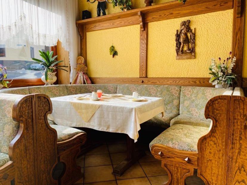 Gasthaus Castor Klotten Buitenkant foto